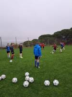 Kritische Blicke vom Spielfeldrand